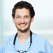 Dr. Martin Homa, Angestellter Zahnarzt
